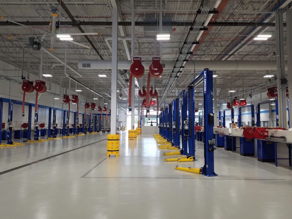 mobile column lift for sale Coon Rapids, MN doing very good