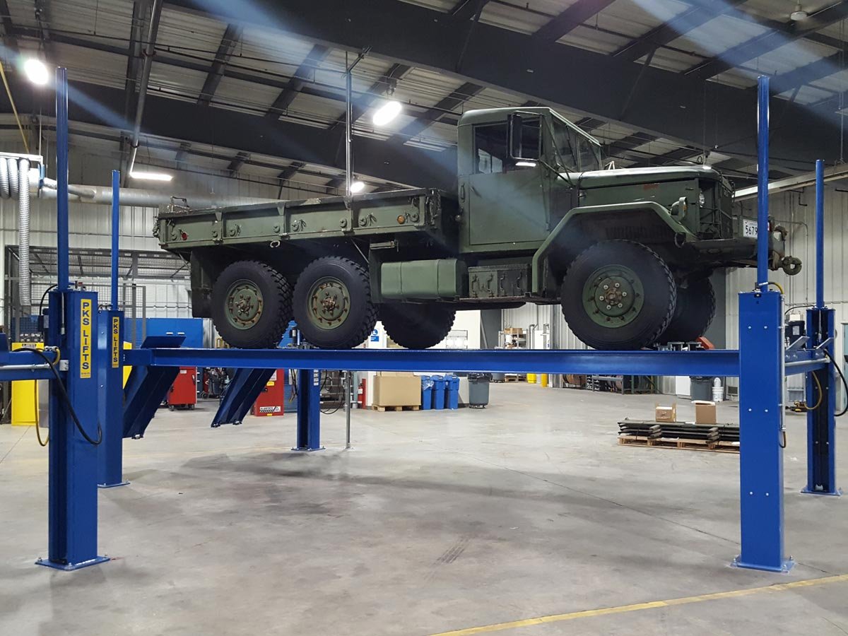 heavy-duty 4-post vehicle lift